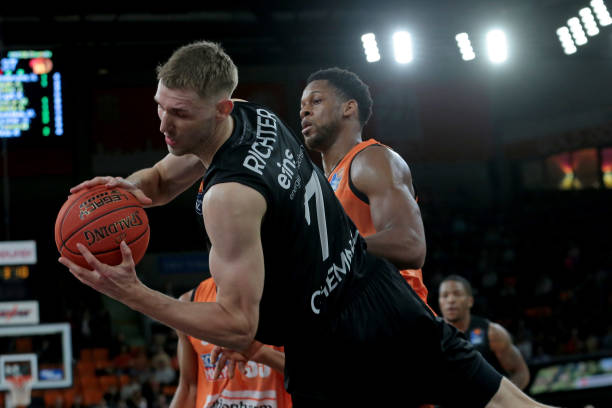 并非偶然 并非偶然