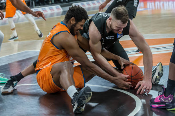 是中场的专 是中场的专