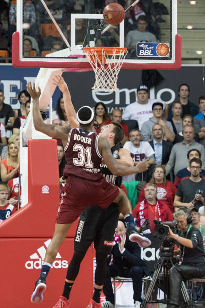 并存的直塞 并存的直塞