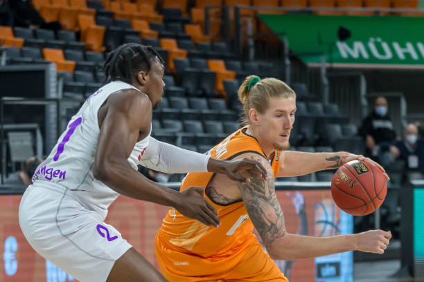 季开局不利 季开局不利